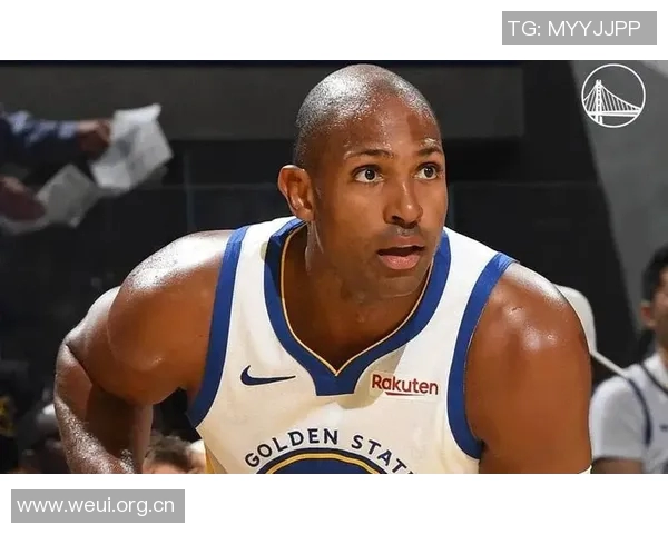 科尔赞霍福德防守智慧精准定位助球队稳固防线