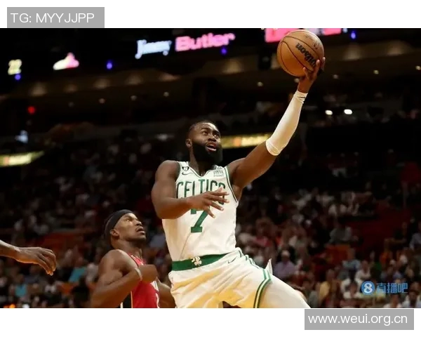 杰伦布朗强调篮板保护重要性并展望球队潜力提升空间 杰伦布朗强调篮板保护重要性并展望球队潜力提升空间