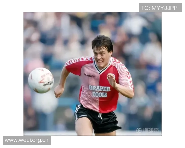 米奇称赞文班在关键时刻投进三分球球员表现至关重要