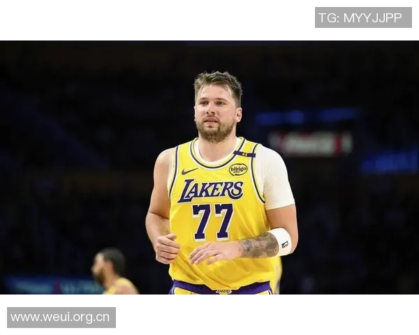 开拓者媒体人称里夫斯状态出色湖人队在东契奇与老詹归来后实力不容小觑