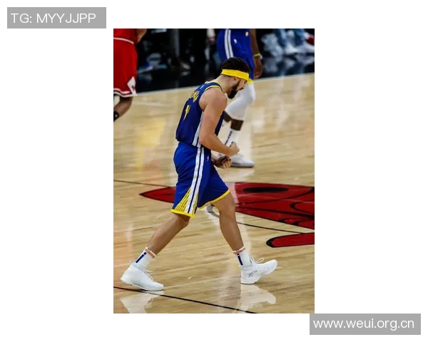 克莱半场表现出色三分球命中率高达百分之百助力球队取得领先