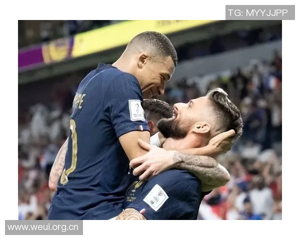 欧冠周最佳阵容揭晓霍伊伦姆巴佩锋线搭档厄德高海于格成功入选