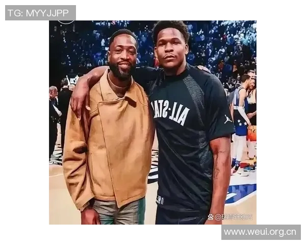 韦德谈退役生活:远离聚光灯的宁静与娱乐明星的不同体验 韦德谈退役生活:远离聚光灯的宁静与娱乐明星的不同体验